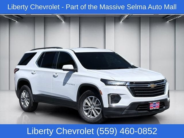 2023 Chevrolet Traverse LT Cloth in Summit White — front three-quarter view