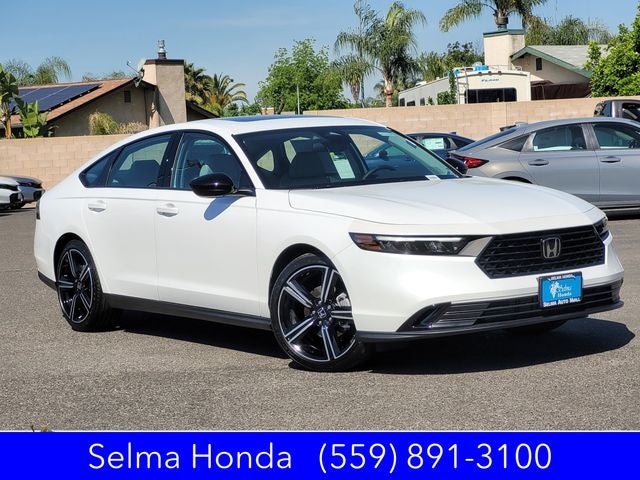 2026 Honda Accord SE in Platinum White Pearl — front three-quarter view