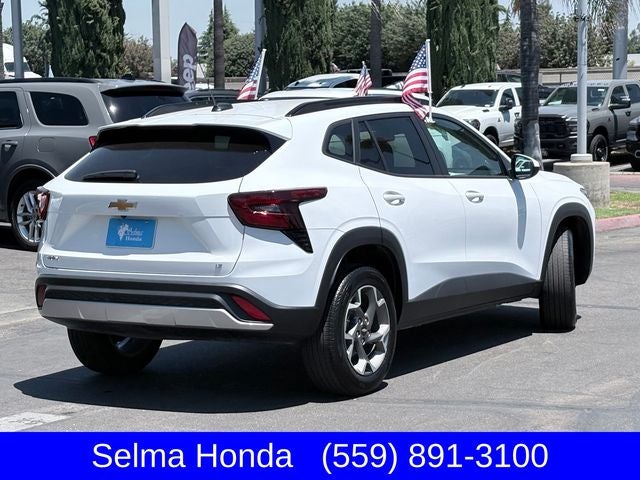 2025 Chevrolet Trax — detail view