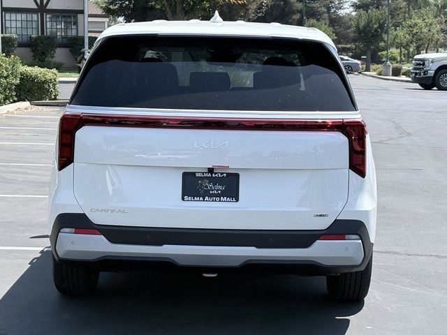 2026 Kia Carnival Hybrid — detail view
