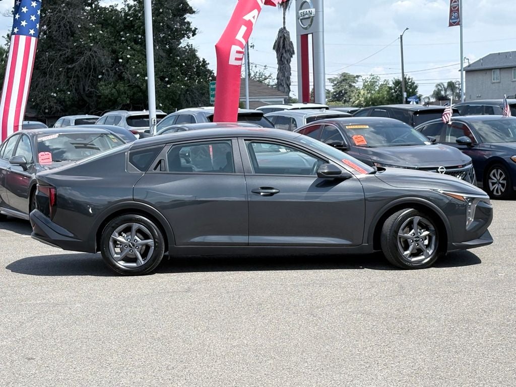 2025 Kia K4 — interior view